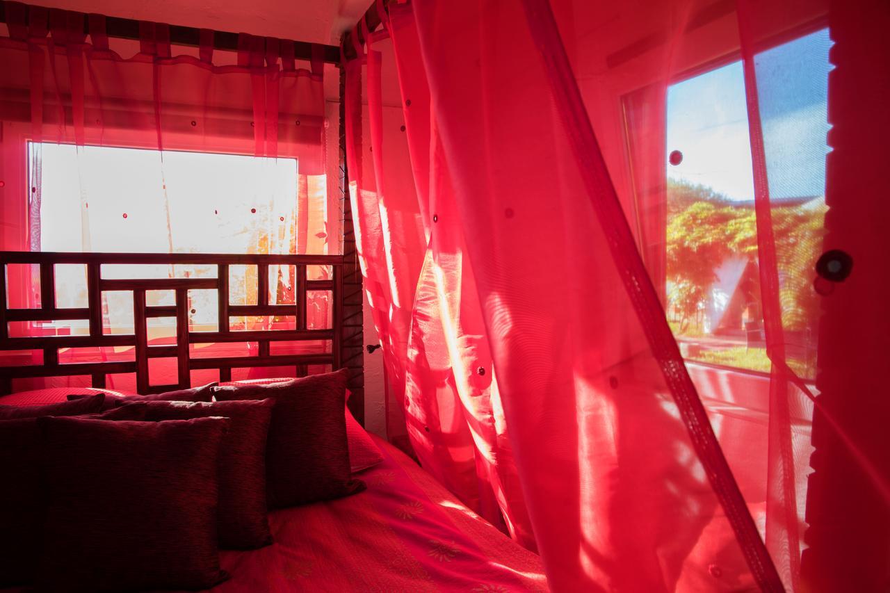 Crazy Lounge Bnb ไอเกิล ภายนอก รูปภาพ