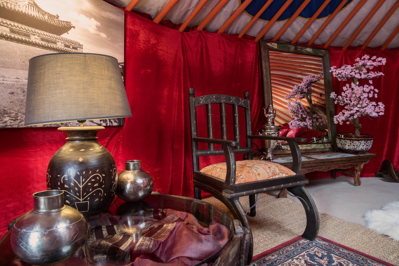 Crazy Lounge Bnb ไอเกิล ภายนอก รูปภาพ